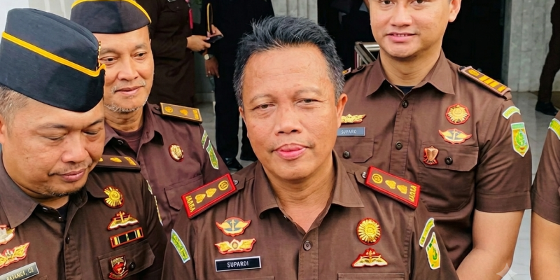 Geliat Tambang Ilegal Jerumuskan Kajari Tuban, Kajati: Dicopot, Masih Diproses Intens