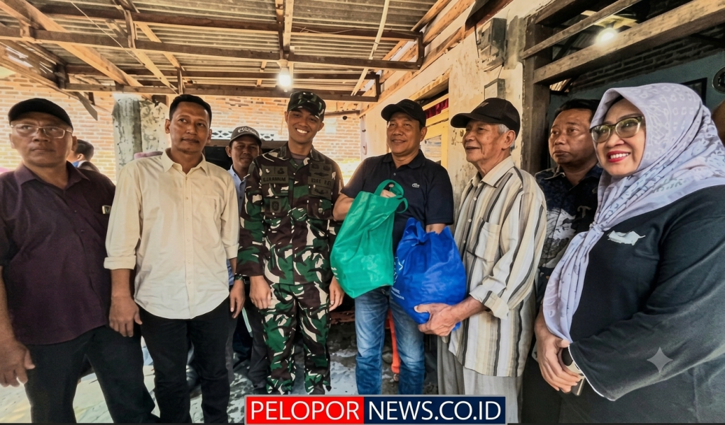 Pemkab Sidoarjo Bedah Rumah Warga dan Salurkan Alat Kesehatan