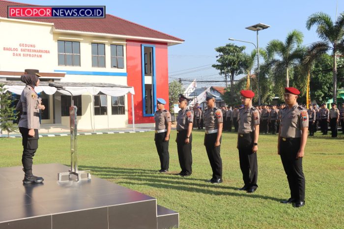 40 Personel Polres Batang Naik Pangkat, Kapolres AKBP Veronica: Tingkatkan Profesionalisme Jelang Hari Bhayangkara ke-80