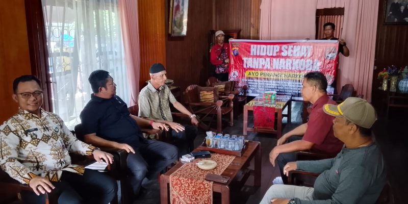 Satresnarkoba Polres Kapuas Sambangi Kampung Bebas Narkoba Selat Utara, Perkuat Peran Warga Cegah Narkoba