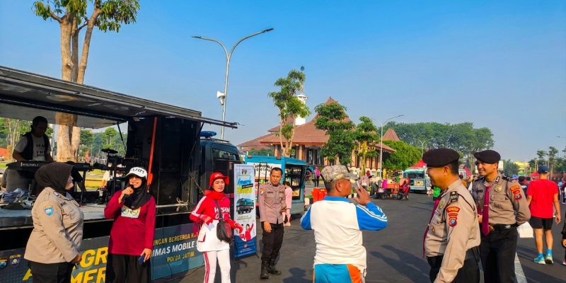 Sat Samapta Polresta Sidoarjo Hadir Amankan Aktivitas Masyarakat saat Olahraga Akhir Pekan