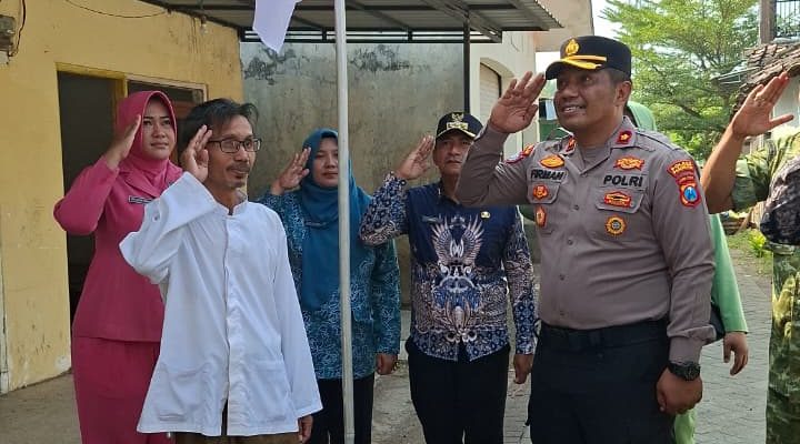 Serentak Jelang HUT RI Ke-81, Polsek Bangil Kerahkan Personel Bersama Tiga Pilar Bangkitkan Nasionalisme