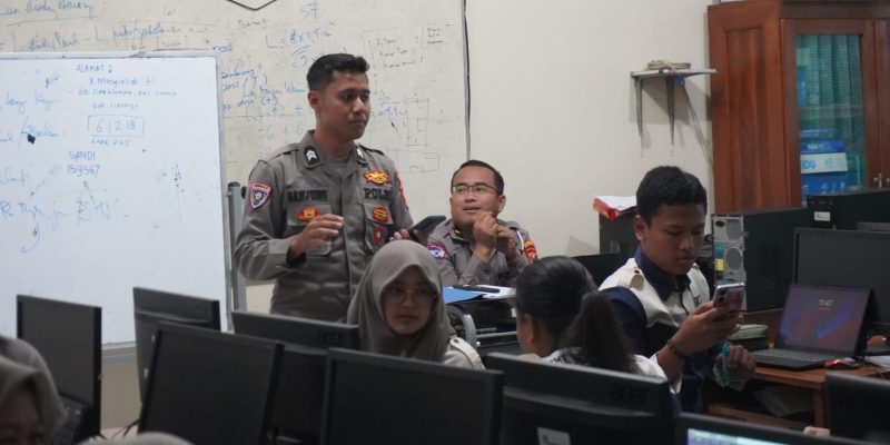 Polresta Sidoarjo Edukasi Pelajar Bijak Manfaatkan AI