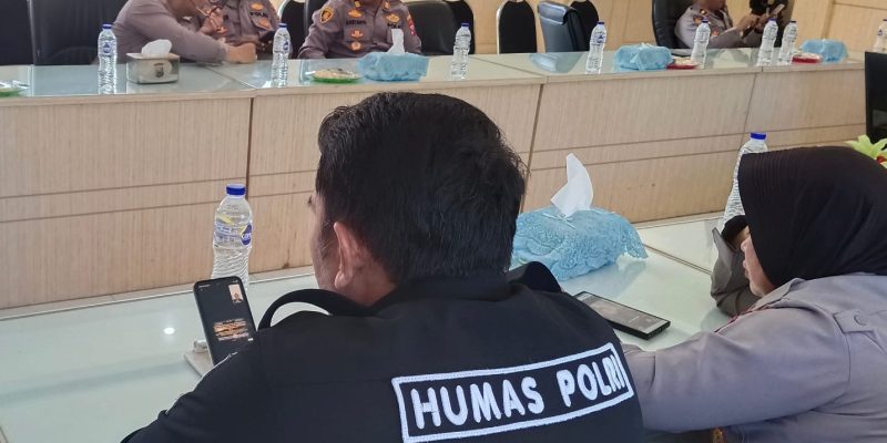 Humas Polres Pasuruan Fasilitasi Komunikasi Terkait Perkara Laka Lantas Tahun 2017