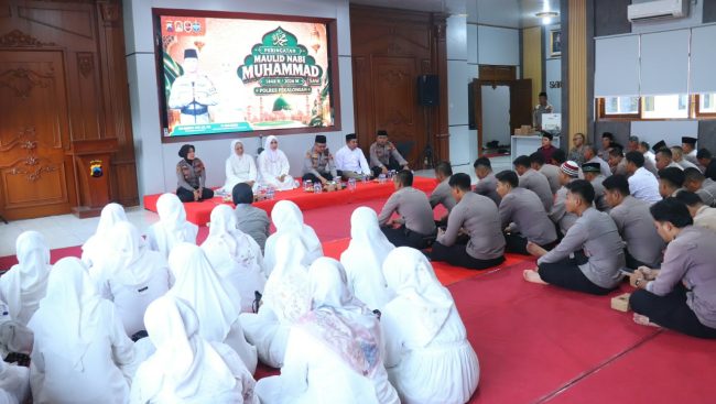 Peringatan Maulid Nabi di Polres Pekalongan, Kapolres Ajak Personel Teladani Akhlak Rasulullah