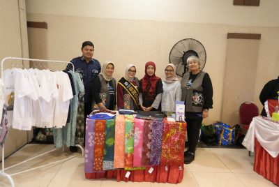 UPPKA Kenjeran Unjuk Produk, Wali Kota Eri Cahyadi Apresiasi 10 Tahun Pendampingan UPN Veteran Jatim