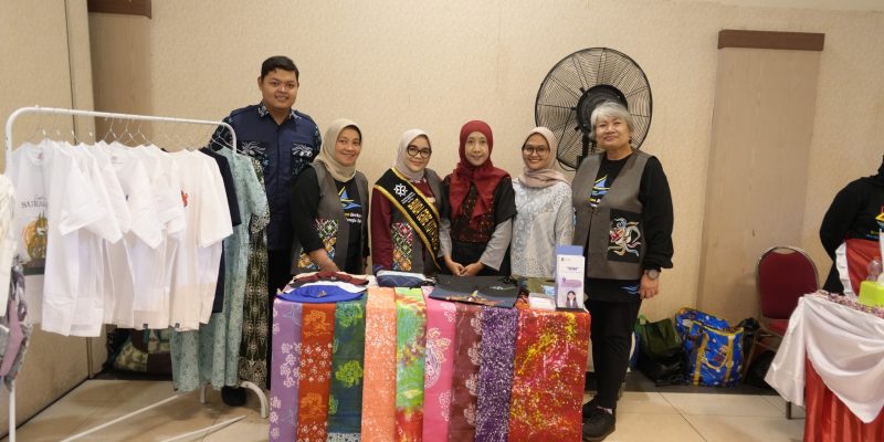 UPPKA Kenjeran Unjuk Produk, Wali Kota Eri Cahyadi Apresiasi 10 Tahun Pendampingan UPN Veteran Jatim