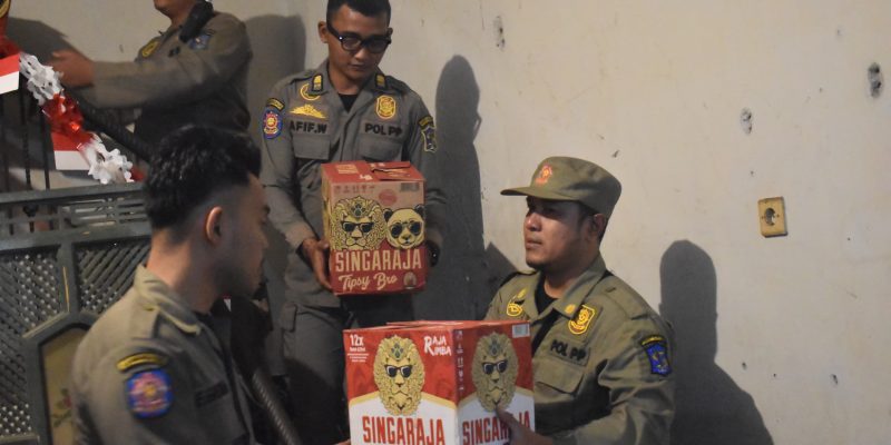 Warkop Diduga Jual Miras Dilaporkan Warga, Satpol PP Surabaya Sita 29 Botol