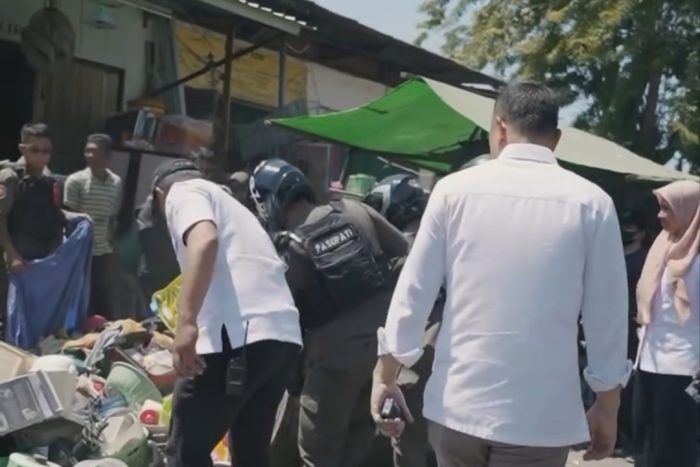 Atasi Macet dan Genangan, Pemkot Surabaya Tata Aktivitas Perdagangan  di Jalan Pucang Anom