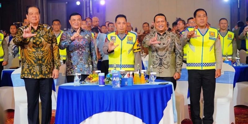 Kapolri Luncurkan STNK Digital dan Pembayaran Tilang Terintegrasi