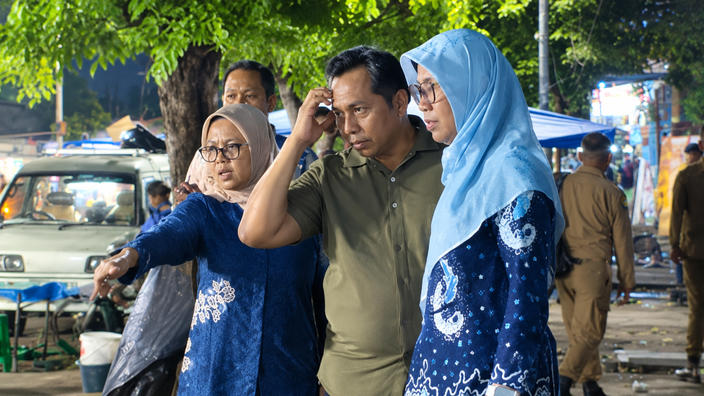 Pemkot Surabaya Tata Ulang Karang Menjangan, Parkir PKL Dipusatkan agar Tak Ganggu Jalan dan Pedestrian