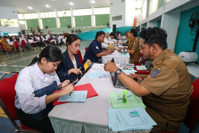 Pemkot Surabaya Bantu Biaya Pendidikan 1.214 Mahasiswa