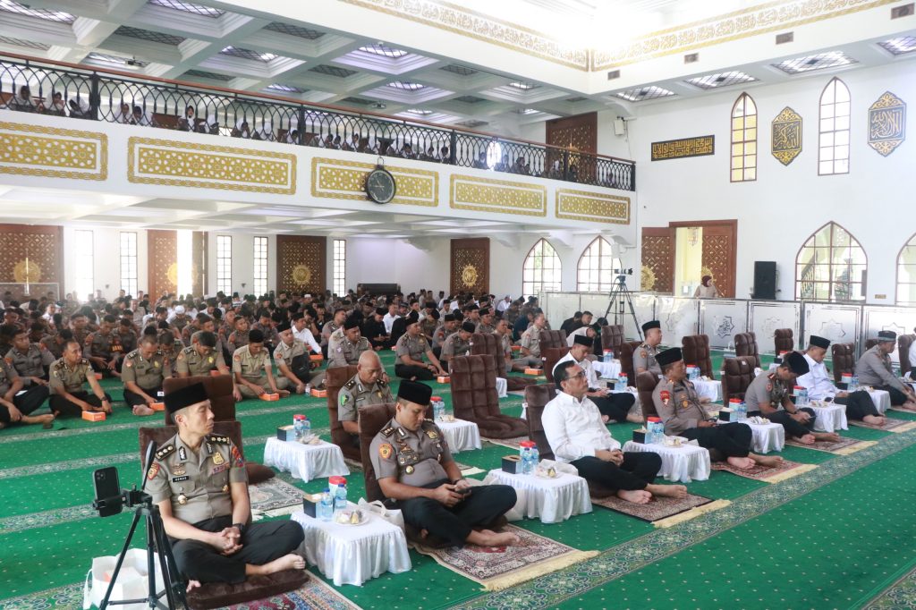Polda Jatim Peringati Maulid Nabi 1448 H, Perkuat Keimanan dan Integritas Personel