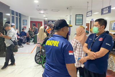Tim Dokkes Polresta Sidoarjo Patroli Kesehatan, Pantau Kondisi Santri Ponpes di Tanggulangin