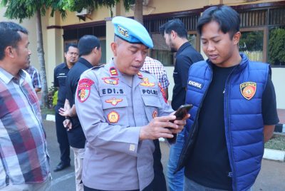Usai Apel Pagi, HP Seluruh Anggota Sat Intelkam Polres Pekalongan Digeledah Propam