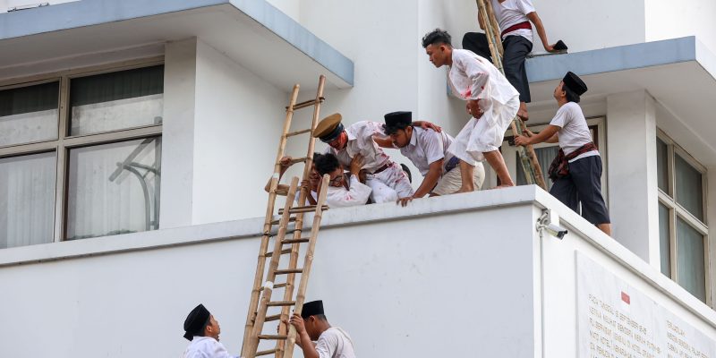 Pemkot Surabaya Ajak Warga Saksikan Opera Kolosal “Merah Putih Bertanya” di Jalan Tunjungan