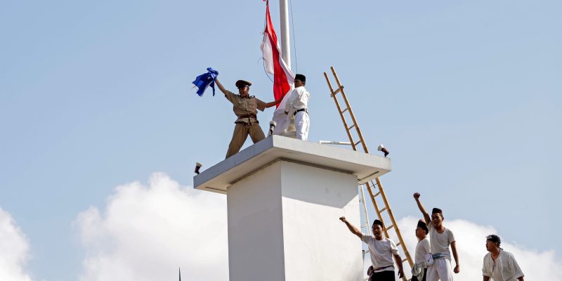 Opera Kolosal “Merah Putih Bertanya” Meriahkan Refleksi Perobekan Bendera 2026 di Jalan Tunjungan