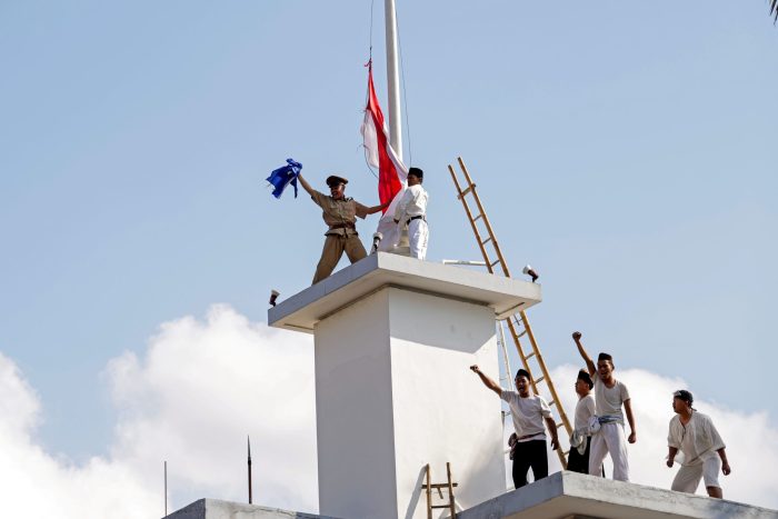 Opera Kolosal “Merah Putih Bertanya” Meriahkan Refleksi Perobekan Bendera 2026 di Jalan Tunjungan