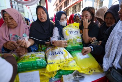 Beras Premium Bulog Rp14.900 per Kg Tersedia di Surabaya, Pemkot Kawal Distribusi