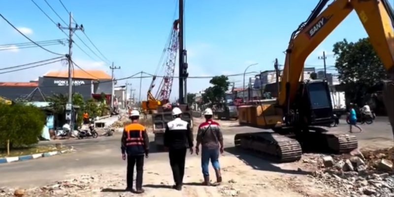 Pelebaran Jalan Wiyung-Menganti Surabaya Dikebut, 950 Meter Ditargetkan Rampung 2026