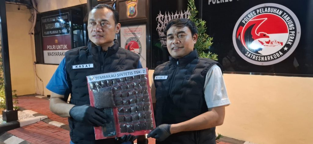 Polres Tanjung Perak Bongkar Peredaran Tembakau Sintetis, 148,7 Gram Disita