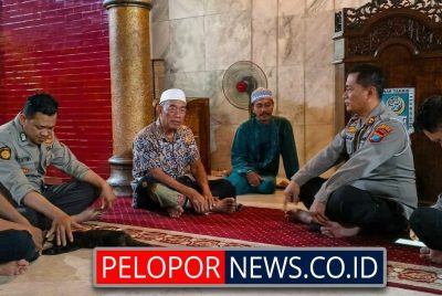 Lewat Safari Subuh di Masjid Cheng Hoo, Cara Polsek Genteng Perkuat Keamanan