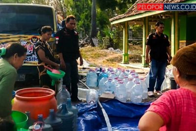 LSM Harimau DPC Rembang Salurkan Bansos Air Bersih untuk Warga Desa Pranti