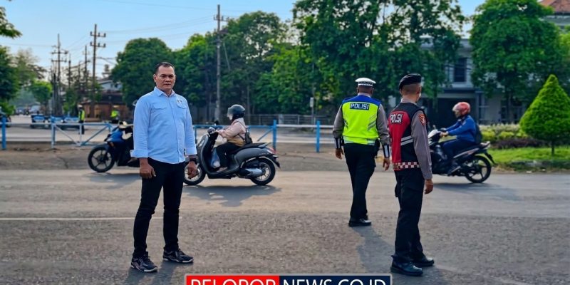 Sisi Humanis Satresnarkoba Polres Pelabuhan Tanjung Perak: Turun ke Jalan Kawal Keamanan Pelajar di Operasi Patuh Semeru 2026