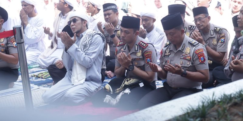 Kapolres Pasuruan Hadiri Salat Istisqa di Ponpes Dalwa