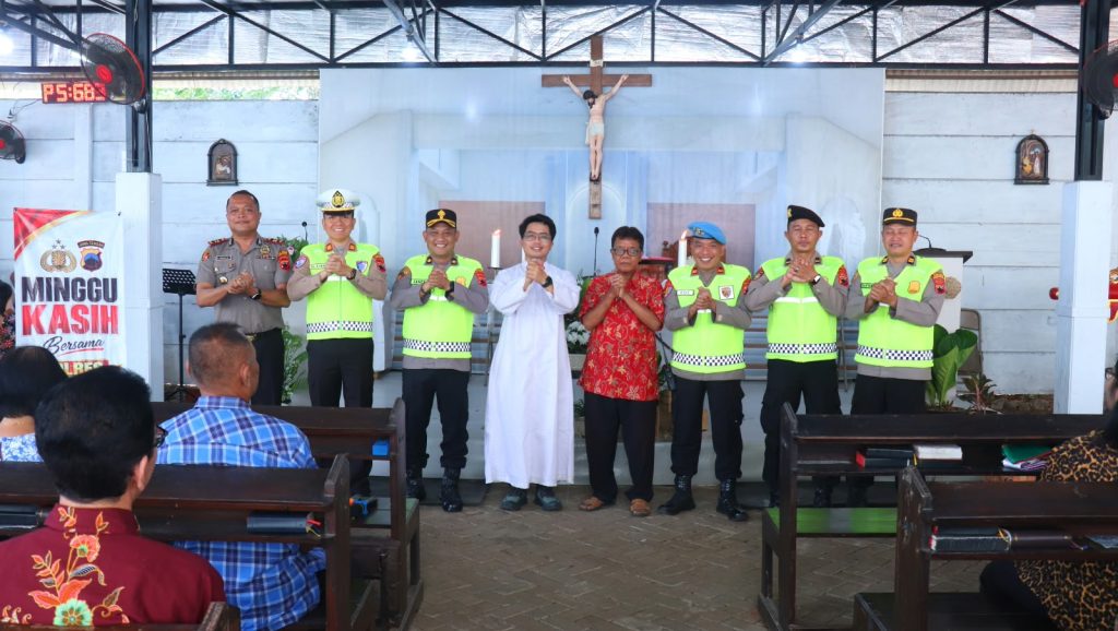 Perkuat Sinergi Antarumat Beragama, Polres Pekalongan Gelar Minggu Kasih di Karanganyar