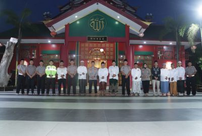Kapolres Pasuruan Ajak Warga Jaga Kamtibmas Lewat Subuh Keliling di Masjid Cheng Hoo