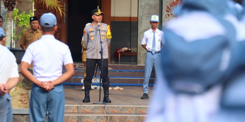 Langkah Nyata Polri Dalam Peduli Pendidikan (POLIDIK) Kapolres Lubuklingga Datangi Ponpes