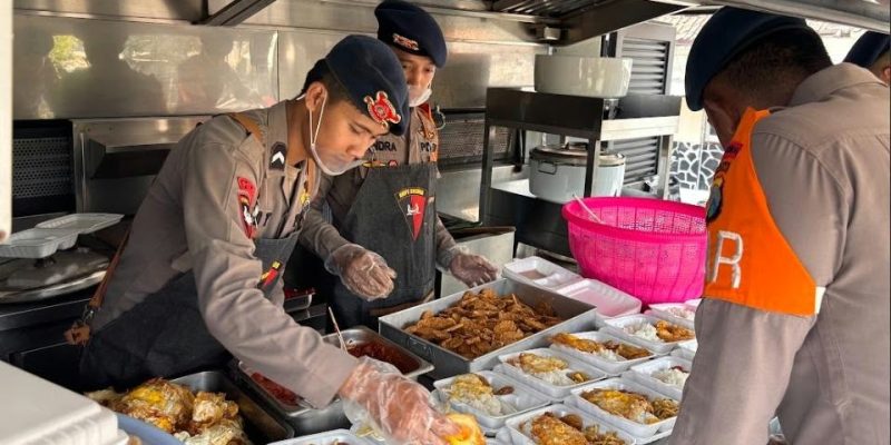 Tanggap Karhutla, Brimob Polda Jatim Padukan Operasi SAR dan Aksi Kemanusiaan