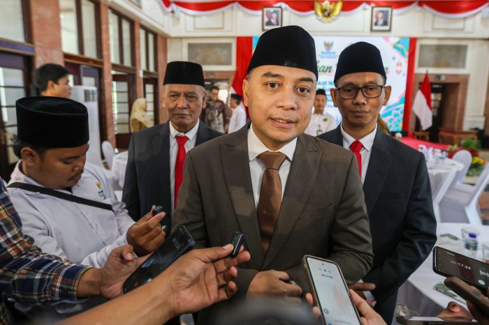 Wali Kota Eri Tegaskan Gelar Cak dan Ning Surabaya Bisa Dicabut jika Tersandung Kasus Hukum