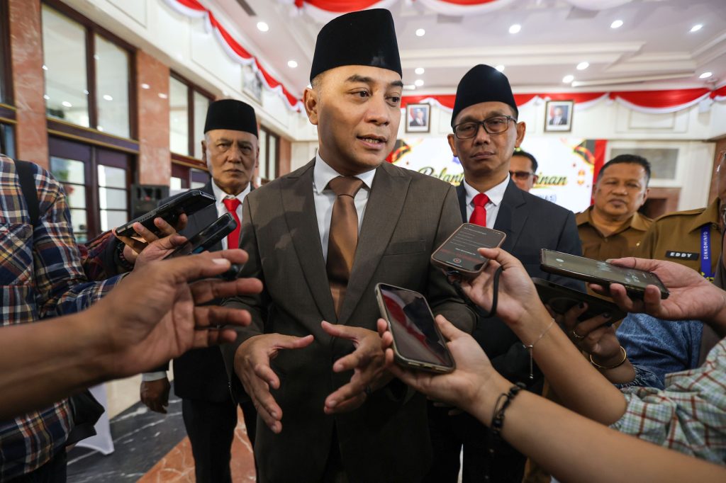 Pemkot Surabaya Siapkan Pelatihan dan Modal Usaha untuk Warga Jalan Kunti