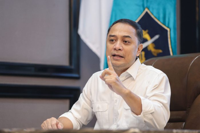 Wali Kota Eri Evaluasi Pengawasan Parkir Surabaya, Jukir Bermasalah Terancam Diganti