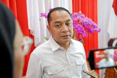 Verifikasi Bansos Surabaya Lewat Musyawarah RT, Wali Kota Eri Minta Warga Tak Pinjamkan KTP