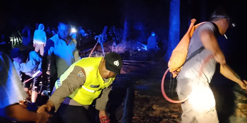 Diduga Korsleting Kulkas, Warung Kopi di Lahan Perhutani Mesoyi Talun Ludes Terbakar