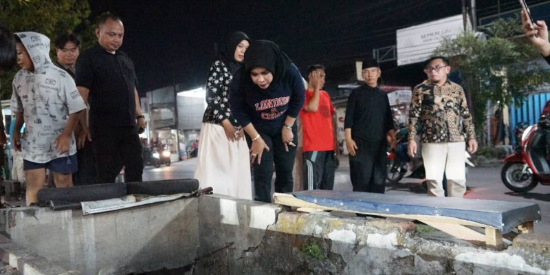 Percantik Flyover Candi, Wabup Mimik Idayana Apresiasi Swadaya Warga Realisasikan Penanganan Banjir Sumokali-Tenggulunan Tahun 2027