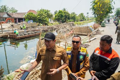 Kejar Target Selesai Desember, Proyek Pembangunan Jembatan Candinegoro Dikebut 24 Jam