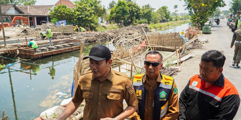 Kejar Target Selesai Desember, Proyek Pembangunan Jembatan Candinegoro Dikebut 24 Jam