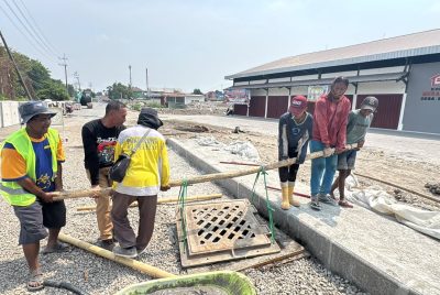 Percepat Pembongkaran Bangunan di Jalur Frontage Road Buduran