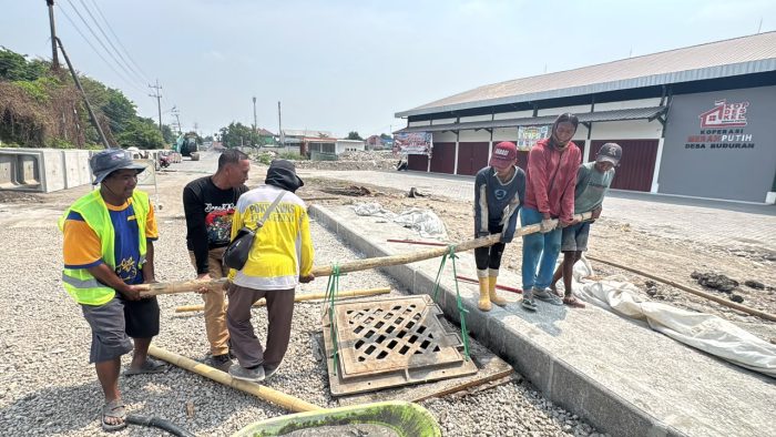Percepat Pembongkaran Bangunan di Jalur Frontage Road Buduran