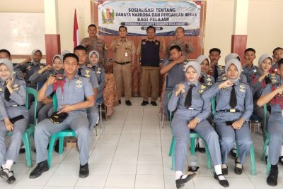 Sayangi Masa Depan, Puluhan Pelajar SMK Wira Bahari Diberi Pembekalan Bahaya Narkoba oleh Polsek Wiradesa