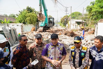 Bupati Subandi Pastikan Pembangunan Frontage Road Buduran Segera Tuntas
