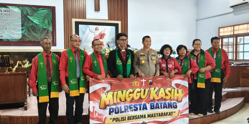Wujud Nyata Polisi Bersama Masyarakat, Kapolresta Batang Hadiri Kegiatan Minggu Kasih di GKJ Batang
