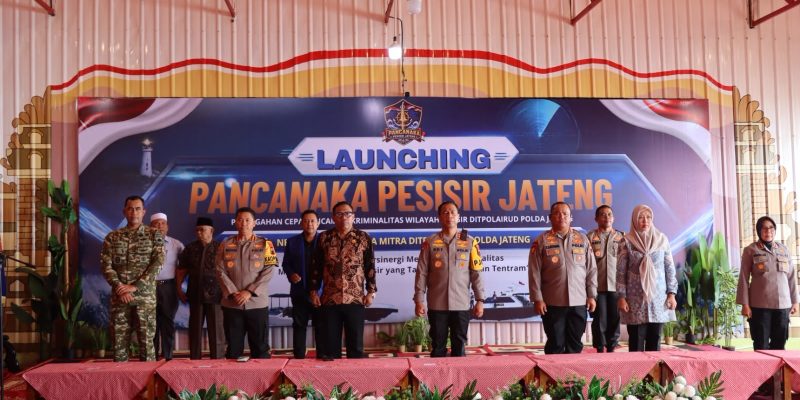 Pancanaka Polda Jateng Hadir di Batang, Nelayan Dibekali Pelampung dan Edukasi Bahaya Narkoba